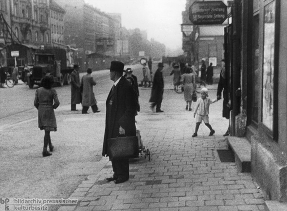 A Jewish Man with the Obligatory Yellow Star on his Coat (November 1941) 